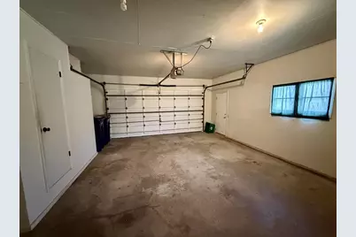2122 N Hawthorne Park Drive, Janesville, WI 53545 - Photo 30