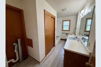 2122 N Hawthorne Park Drive, Janesville, WI 53545 - Photo 20