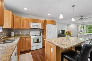 721 Grove St, Baraboo, WI 53913 - Photo 14