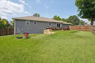 721 Grove St, Baraboo, WI 53913 - Photo 38