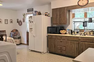 406 Riviera St, Avoca, WI 53506 - Photo 8