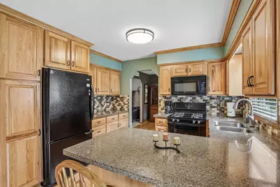 26 Sage Circle, Madison, WI 53704 - Photo 12