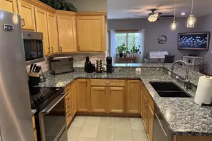 136 Alpine Meadows Ct, Oregon, WI 53575 - Photo 4