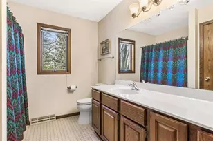 17 Park Crest Ct, Madison, WI 53711 - Photo 36