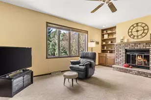 17 Park Crest Ct, Madison, WI 53711 - Photo 16