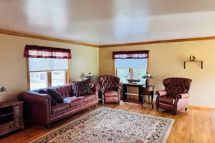 308 S Lindsey St, Ridgeville, WI 53533 - Photo 6