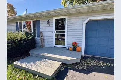 924 Walker Court, Sun Prairie, WI 53590 - Photo 4