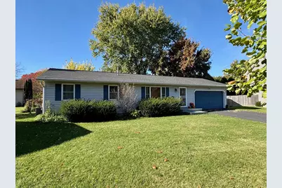 924 Walker Court, Sun Prairie, WI 53590 - Photo 2