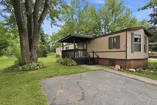 510 Lincoln St, Mauston, WI 53948 - Photo 1