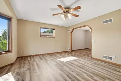 3966 Sunnyvale Drive, DeForest, WI 53532 - Photo 8