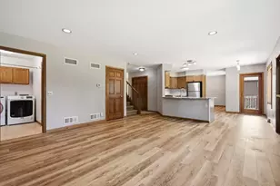 3966 Sunnyvale Dr, DeForest, WI 53532 - Photo 14