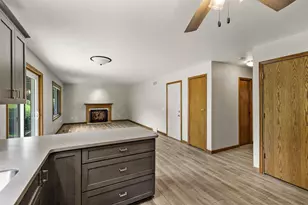 3702 Spring Hill Ct, Middleton, WI 53562 - Photo 12