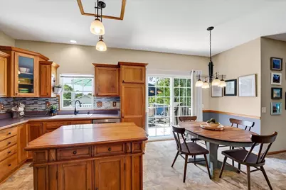 1398 Overlook Pass, Sun Prairie, WI 53590 - Photo 18