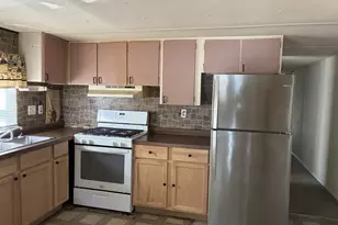 101 Falling Creek Dr, Janesville, WI 53548 - Photo 6