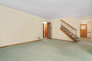 653 Orchard Dr, Madison, WI 53711 - Photo 6