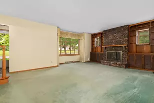 653 Orchard Dr, Madison, WI 53711 - Photo 10
