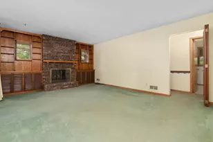 653 Orchard Dr, Madison, WI 53711 - Photo 8