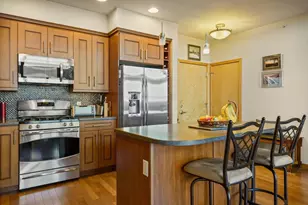 555 S Midvale Blvd, Madison, WI 53711 - Photo 14