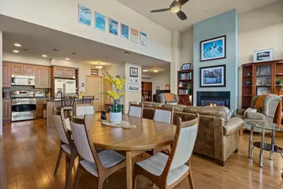 555 S Midvale Boulevard #409, Madison, WI 53711 - Photo 10