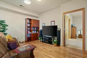 555 S Midvale Blvd, Madison, WI 53711 - Photo 26