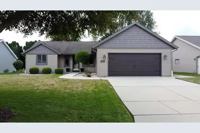 3800 Amber Lane, Janesville, WI 53546 - Photo 2