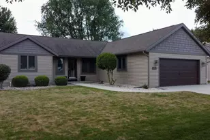 3800 Amber Ln, Janesville, WI 53546 - Photo 1