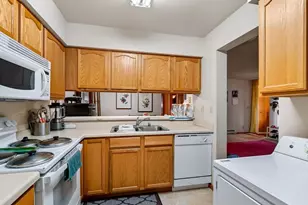 1403 Whispering Pines Way, Fitchburg, WI 53713 - Photo 14