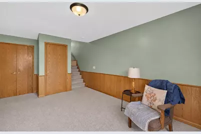 213 Broadway Drive, Sun Prairie, WI 53590 - Photo 14