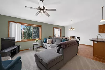 213 Broadway Drive, Sun Prairie, WI 53590 - Photo 2