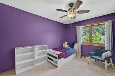 213 Broadway Drive, Sun Prairie, WI 53590 - Photo 12