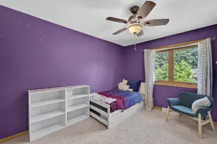 213 Broadway Dr, Sun Prairie, WI 53590 - Photo 12