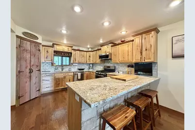 709 East Street, Clinton, WI 53525 - Photo 4