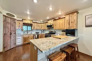 709 East St, Clinton, WI 53525 - Photo 4