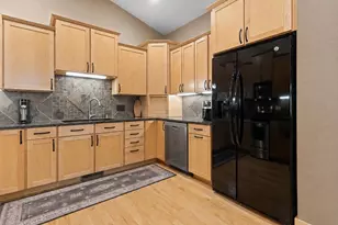 625 Nightingale Ln, Cottage Grove, WI 53527 - Photo 12