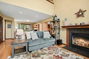 30329 Beachview Ln, Racine, WI 53185 - Photo 2