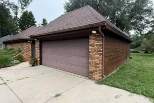 5578 Woodland Dr, Waunakee, WI 53597 - Photo 4