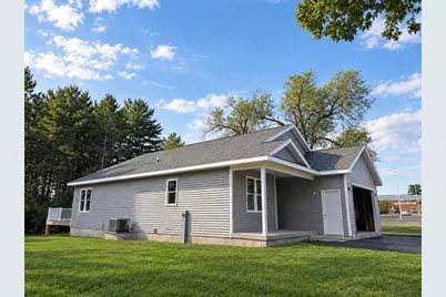 116 E Hiawatha Drive, Wisconsin Dells, WI 53965 - Photo 2