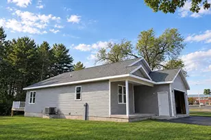 116 E Hiawatha Dr, Wisconsin Dells, WI 53965 - Photo 2