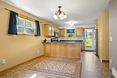 7215 Arctic Fox Drive, Madison, WI 53719 - Photo 10