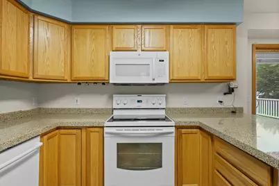 418 East Hill Parkway, Madison, WI 53718 - Photo 16