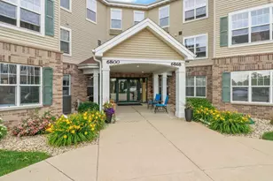6823 Parkside Cir, Windsor, WI 53532 - Photo 2