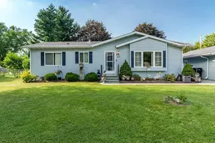 2491 Oxford Ln, Beloit, WI 53511 - Photo 2