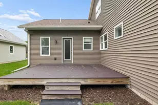 5571 Cheryl Dr, Fitchburg, WI 53711 - Photo 10