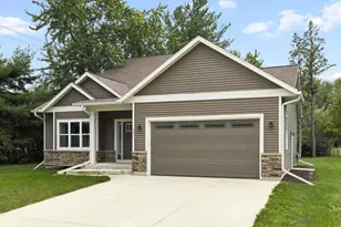 5571 Cheryl Dr, Fitchburg, WI 53711 - Photo 2