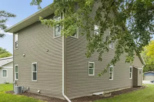 5571 Cheryl Dr, Fitchburg, WI 53711 - Photo 6