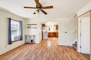 627 S Center St, Beaver Dam, WI 53916 - Photo 4