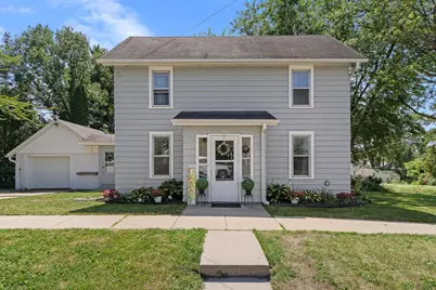 401 Columbia Avenue, DeForest, WI 53532 - Photo 1