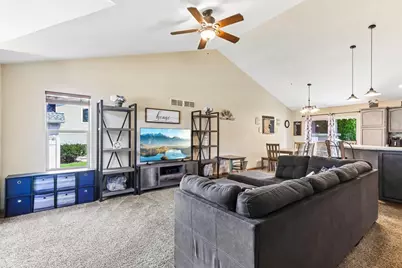 808 Hanksfield Place, Prairie Du Sac, WI 53578 - Photo 4