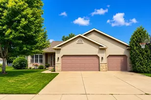 808 Hanksfield Pl, Prairie Du Sac, WI 53578 - Photo 38