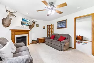 808 Hanksfield Pl, Prairie Du Sac, WI 53578 - Photo 16